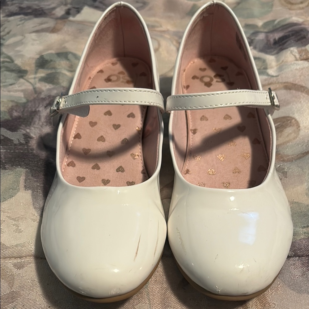 Girls' White Mary Jane Shoes size 4